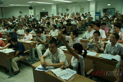 �A���h(yu��n)ҊǶ��ʽ��Ӗ(x��n)�v����Ƭ